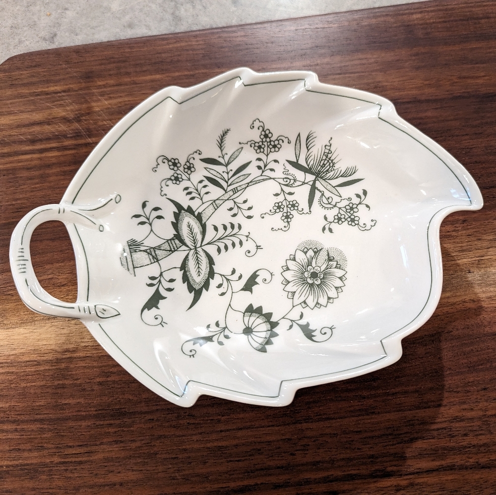 Zwiebelmuster original Bohemia dish